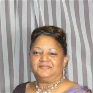 Meet your Posher, Holly